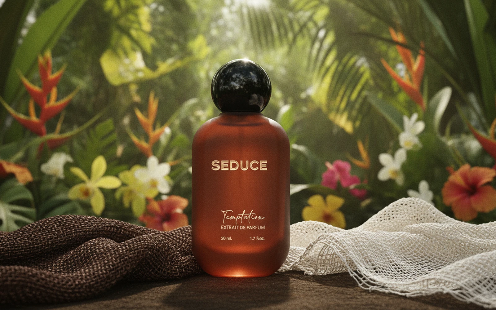 Foto produk SEDUCE untuk artikel: Cara Pakai Parfum yang Benar di Baju: Membandingkan Kain, Kulit, dan Mitos yang Bereda