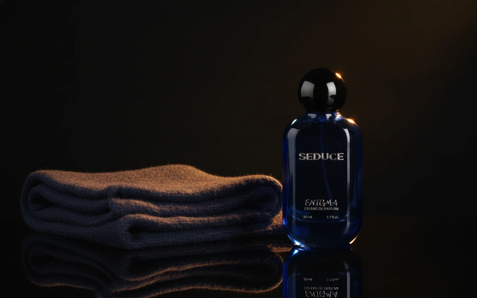 Foto produk SEDUCE untuk artikel: Parfum Signature Blue: Mitos Biru Itu Segar vs Fakta di Balik Notasinya
